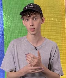 Out And Famous Part I--Troye Sivan!  590501563c55c.jpg