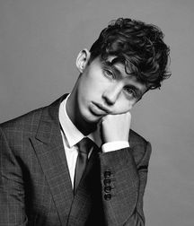 Out And Famous Part I--Troye Sivan!  5905015d60205.jpg