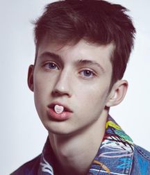 Out And Famous Part I--Troye Sivan!  5905016204c21.jpg