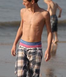 Saggin' Hot Boys!  5906628f9d33c.jpg