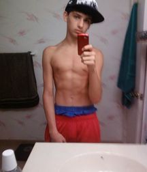 Saggin' Hot Boys!  590662b521fe3.jpg
