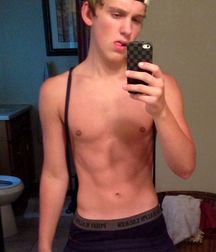 Saggin' Hot Boys!  590662b618e0d.jpg