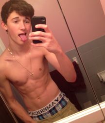 Saggin' Hot Boys!  590662cab1e4f.jpg
