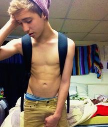 Saggin' Hot Boys!  590662d1bf7f4.jpg