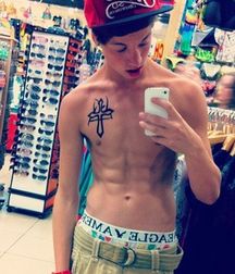 Saggin' Hot Boys!  590662d7a1f7e.jpg