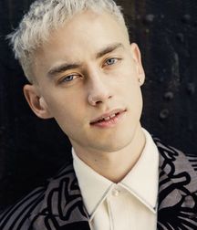 Out and Famous Part II--Olly Alexander!! 59074993e30cf.jpg