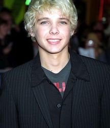 TBT's Max Thieriot!! 590b29fc665ec.jpg