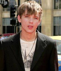 TBT's Max Thieriot!! 590b2a08af2d9.jpg
