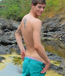 Twinks - sex bareback 17