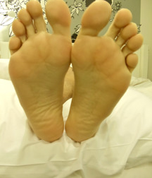 Boys's feet #37