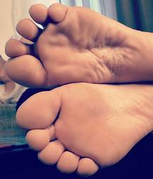 Boys's feet 109 58bc1053ae368.jpg
