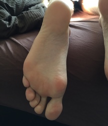 Boys's feet 109 58bc108388491.jpg