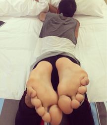 Boys's feet 108 58bc117a2dcfe.jpg