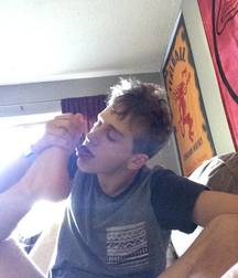 Boys's feet 58 58bfd2b7708d2.jpg