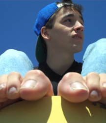 Boys's feet 58 58bfd43a05b5e.png