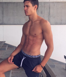 Twinks 105 58c5692519009.jpg