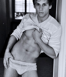 Twinks 111 58ca8430e5c51.jpg