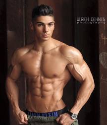 Beautiful and sexy boys 101 58caf2e0c7de5.jpg