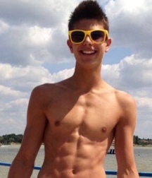 Twinks 112 58cc3e38db89c.jpg