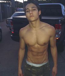 Twinks 118 58d2b71aa2873.jpg