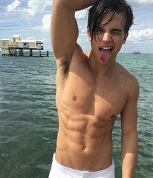 Twinks 119 58d2b82ecad57.jpg