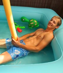 Twinks in action 16 58e00f426539f.jpg