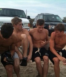 Twinks 124 58e4a82569033.jpg