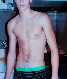 Twinks 131 58eb49399a672.jpg
