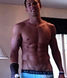 Twinks 132 58eb4aa43735a.jpg