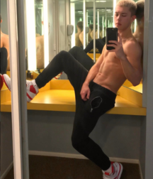 Twinks 134 58eb4e1faeb05.png