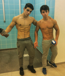 Twinks 134 58eb4ebbe0cdd.png
