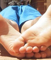 Boys's feet 64 58eb8f565467f.jpg