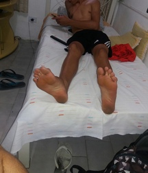 Boys's feet 64 58eb8f6b27512.jpg