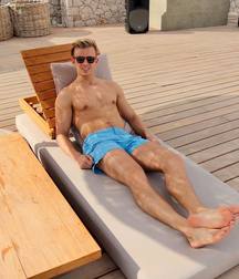 Boys's feet 64 58eb902fdf72c.jpg