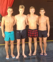 Boys's feet 64 58eb90594a045.png