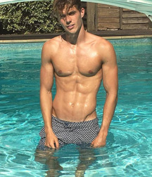 Beautiful and sexy boys 114 58ee2df81637f.jpg