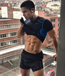 Twinks 138 58ee323bd705a.jpg