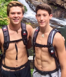 Twinks 140