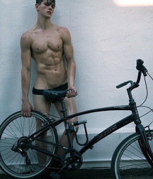Twinks 144 58f223387c916.jpg