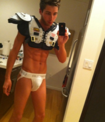 Twinks 150 58fa6b3076ed3.png
