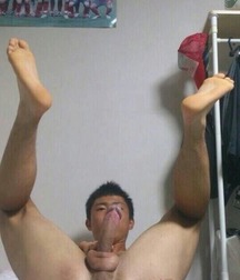Attractive bottoms of boys 68 58fbaad00eede.jpg