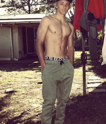 Twinks 156 590375e0baf35.jpg