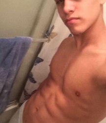 Twinks 162 590b5e5d6fd19.png
