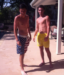 twinks  171 591dc0079b3b0.png