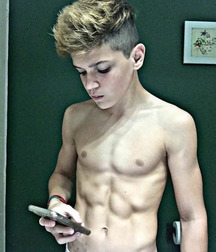 twinks  171 591dc0c0cdc39.jpg
