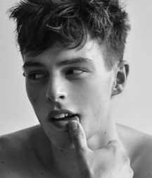 twinks  176 591dccaa756b2.png