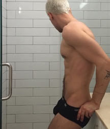 Beautiful and sexy boys 127 592d8c70523c4.jpg