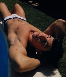 Beautiful and sexy boys 129 592e812faf889.jpg