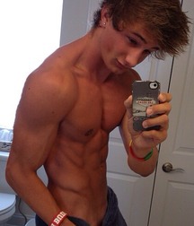 Twinks  185 593ae4bf1aba3.jpg