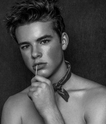 Twinks  188 593af8ed2fe96.jpg
